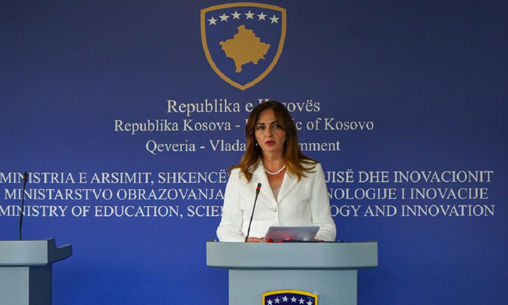 Tjeter skandal per qeverine Kurti, prishet marreveshja e librave falas ne shkolla